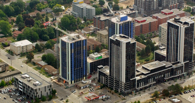 Building Photo - Society 145