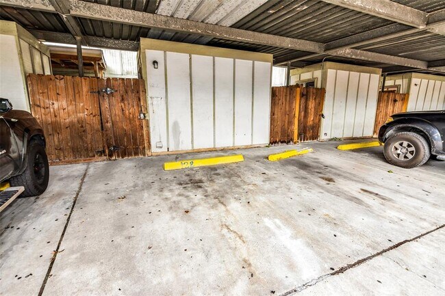 Building Photo - 122 Goodson Dr