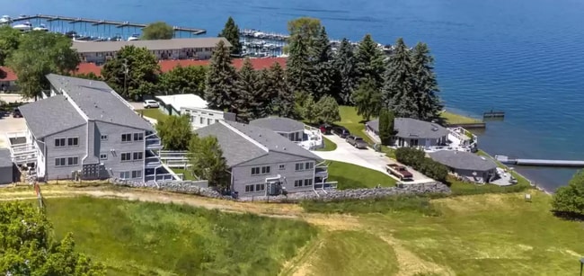 Building Photo - 50318 US Highway 93