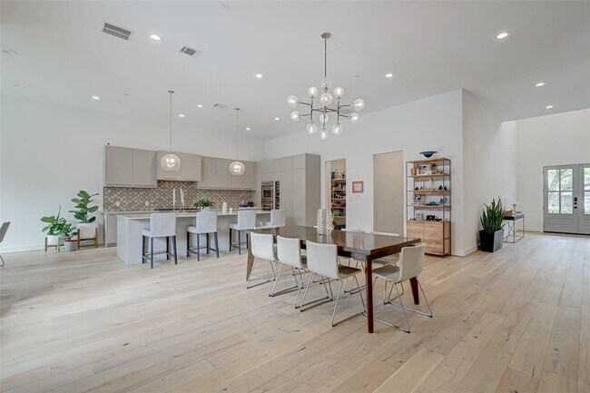 Foto del edificio - 5425 Schumacher Ln
