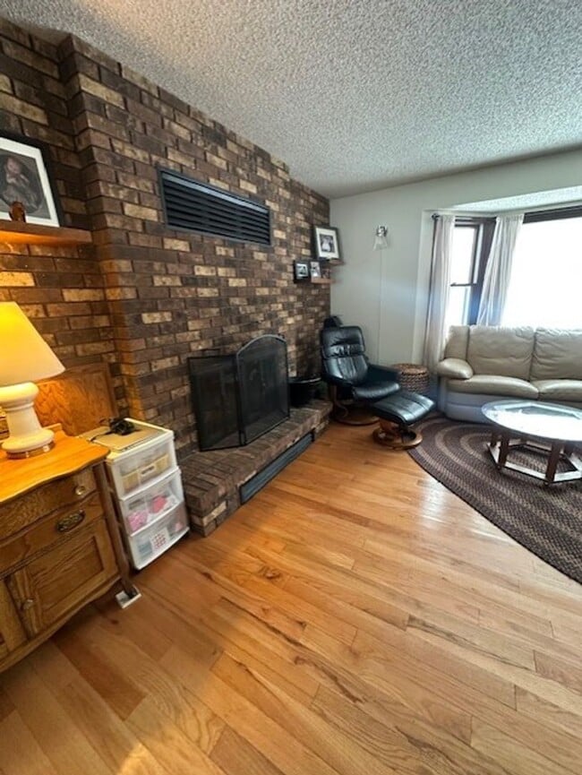 Building Photo - Spacious, Well Maintained Two Story House With 2 Car Attached Garage