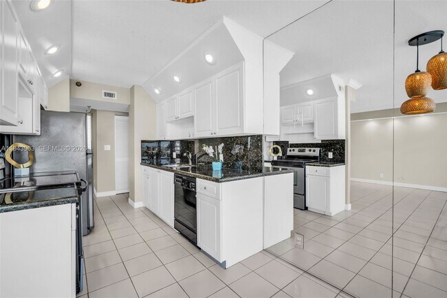 Foto del edificio - 1500 N Ocean Blvd