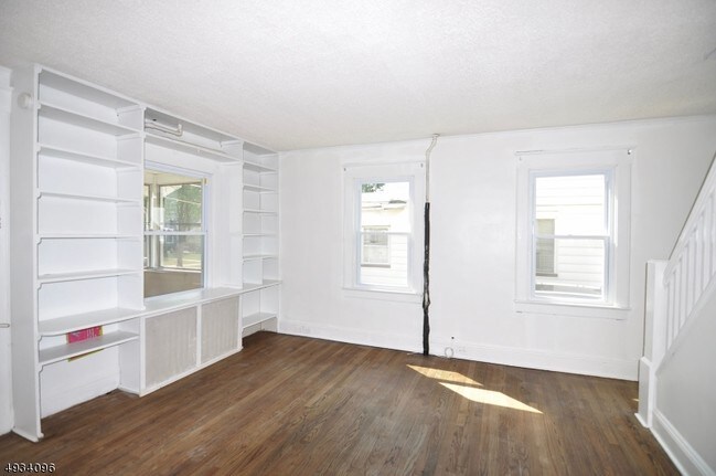 Foto del edificio - 50 Hillcrest Ave