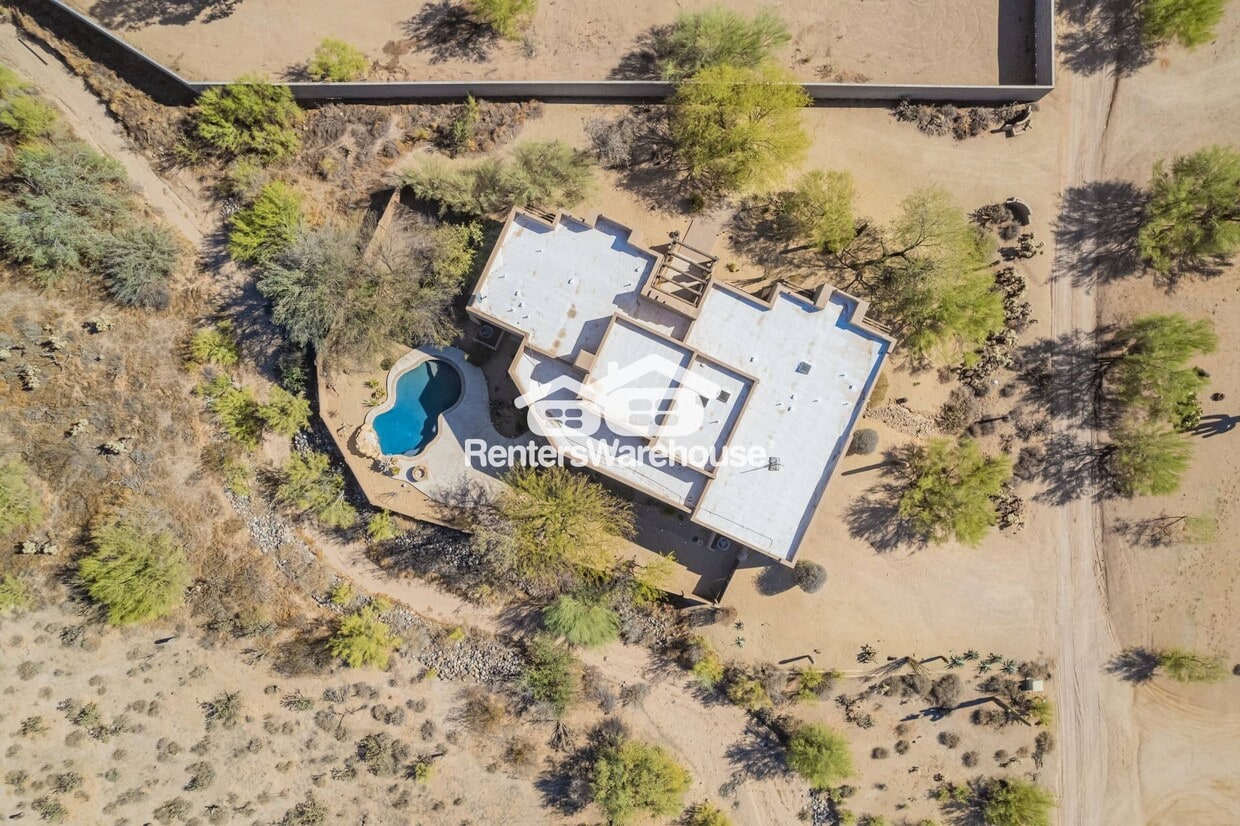 Foto principal - 6128 E Duane Ln