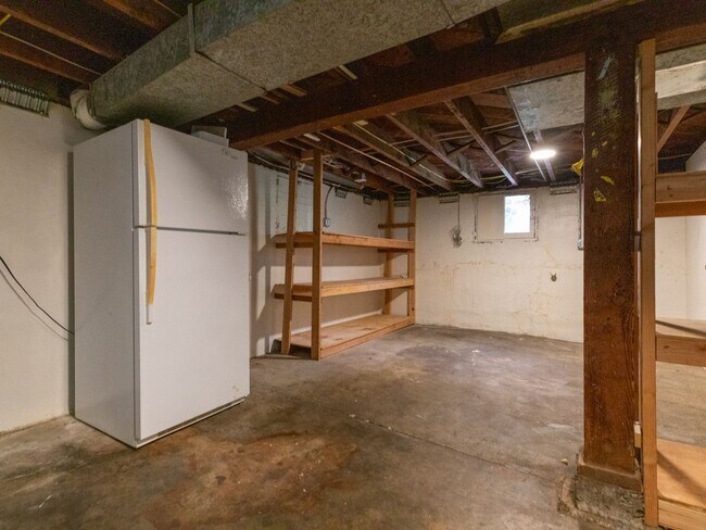 Foto del edificio - 5 bedroom, 2 bath in North Portland - Bois...