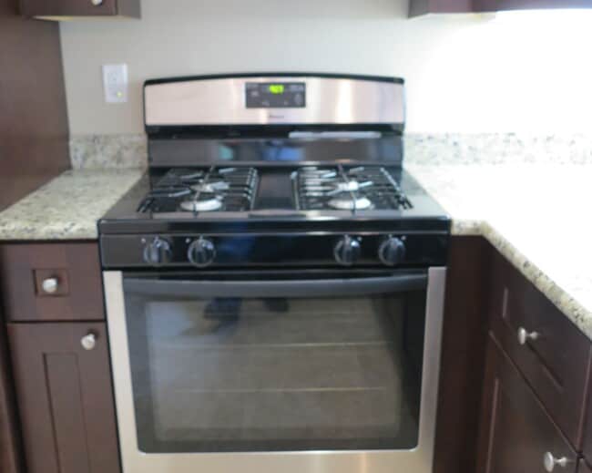 Building Photo - Charming 3 Bedroom & 2.5 Bathroom Available in Atascadero!