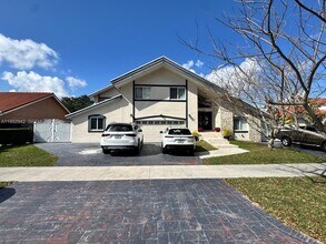 Building Photo - 10710 SW 141st Ave