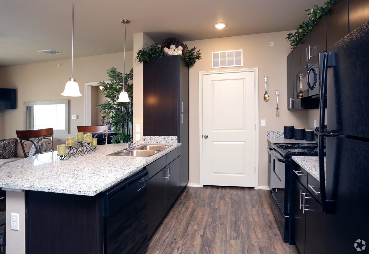 El Mirador Apartments at Elm Park Lubbock, TX