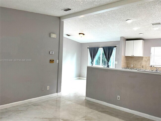 Foto del edificio - 7541 Atlanta St