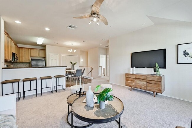 Foto del edificio - 9201 Brodie Ln