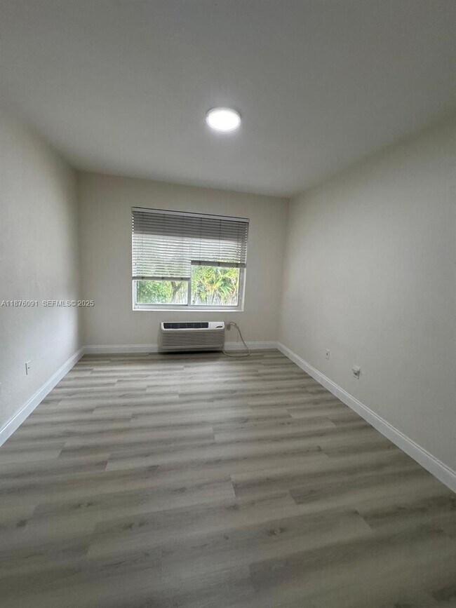 Foto del edificio - 320 80th St