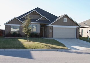 Building Photo - 716 Copper Ridge Loop