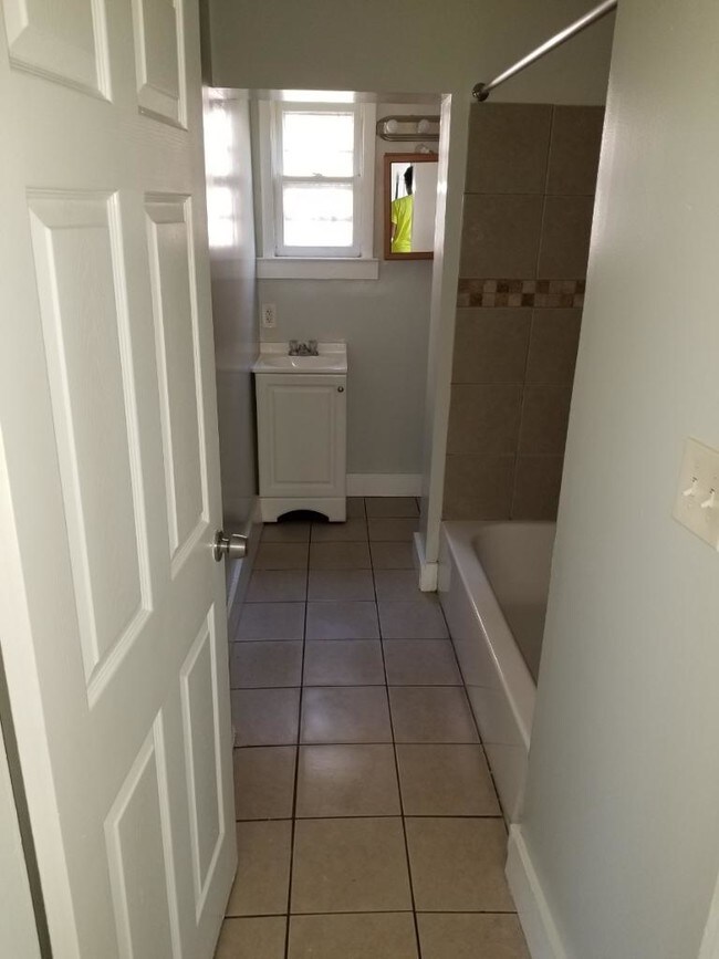 135 Ward St, New Haven, CT 06519 Townhome Rentals in New Haven CT