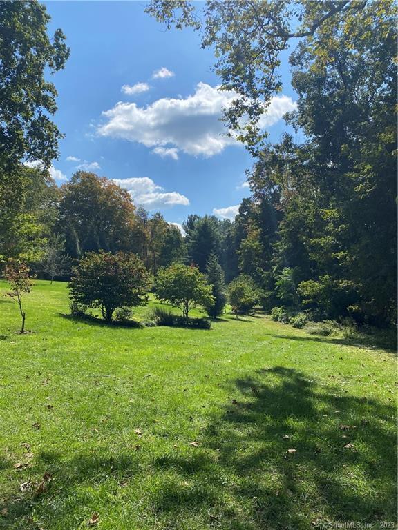 Foto del edificio - 623 N Salem Rd