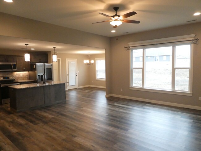 Foto del edificio - Beautiful NEW (2021) home in Ashland, MO