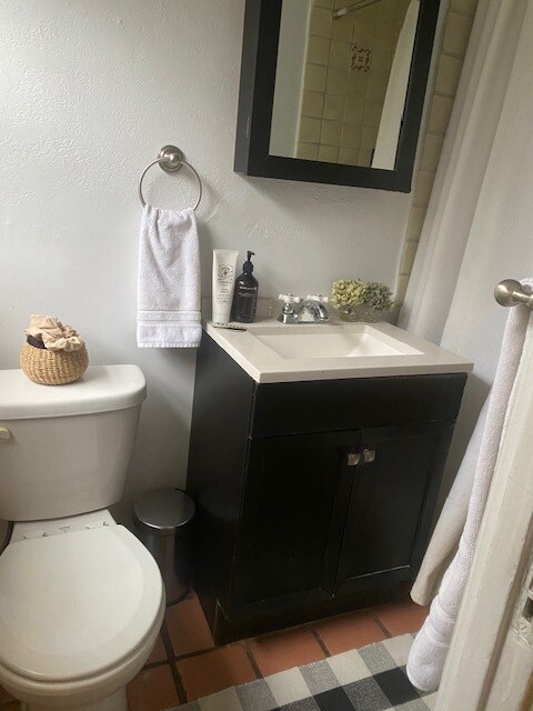 Foto del edificio - 1721 Lucretia Ave