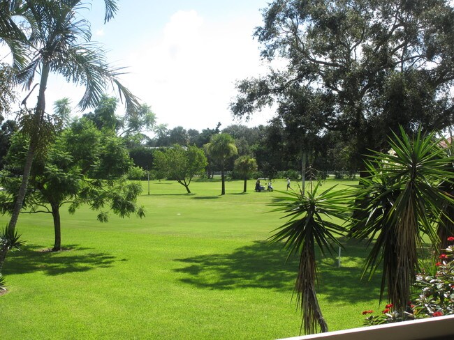Building Photo - 18479 SE Wood Haven Lane B Tequesta Fl 33469