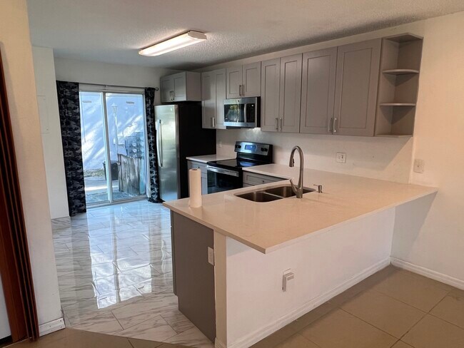 Foto del edificio - 3651 N Goldenrod Rd