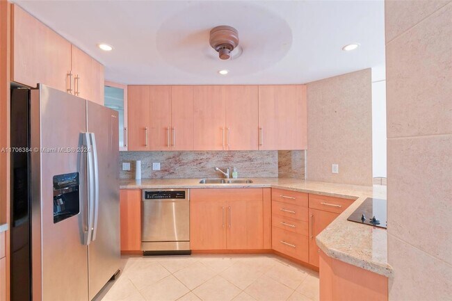 Foto del edificio - 3000 E Sunrise Blvd