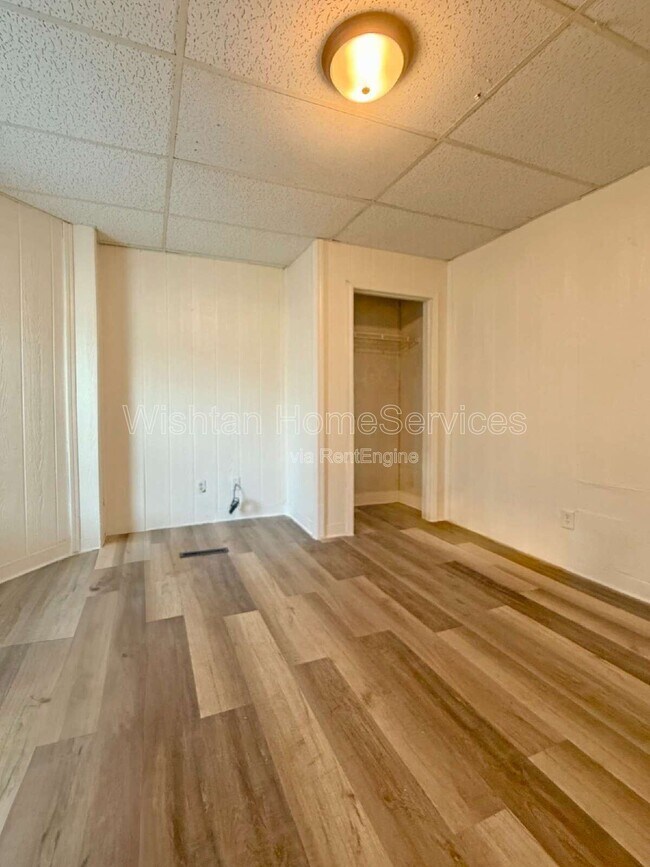 Foto del edificio - 636 Payson Ave