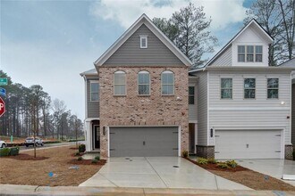 Building Photo - 1095 Lawanna Dr
