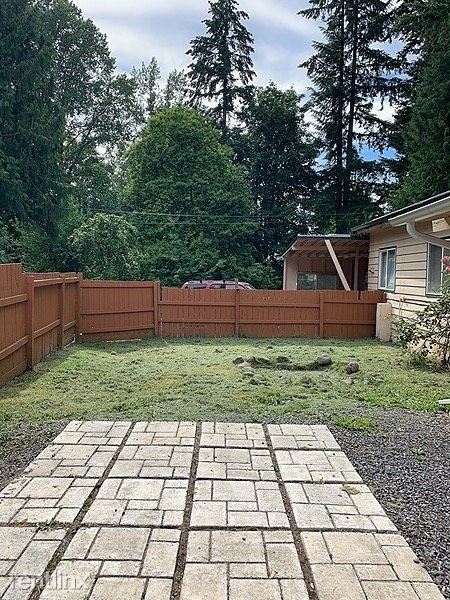 Foto del edificio - 18720 SE Langensand Rd