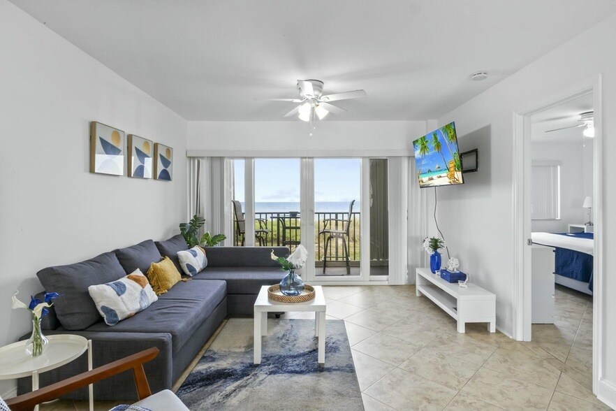 Foto principal - 10152 S Ocean Dr