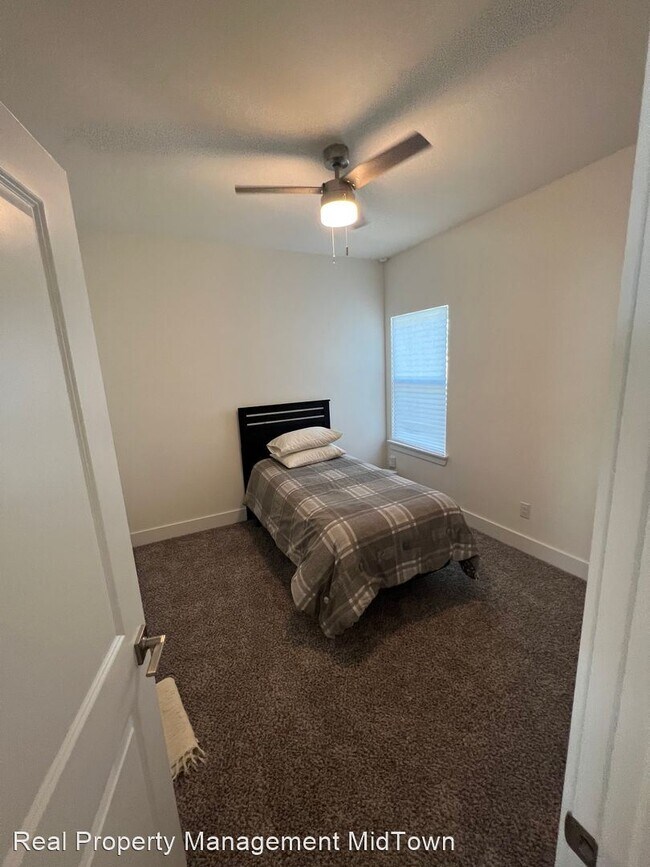 Foto del edificio - 4 br, 2 bath House - 929 E Tucker St