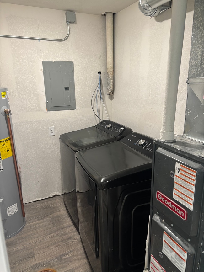 Building Photo - Seward Apartments