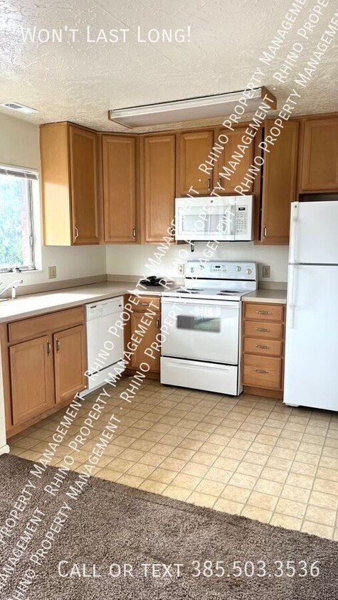 Primary Photo - 2 Bedroom/1 Bathroom Unit in Bountiful