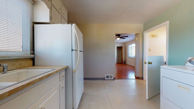 Foto del edificio - 404 Prospect Ave NE