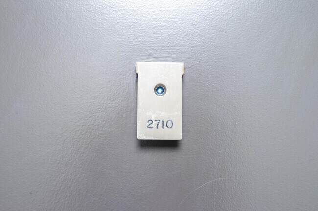 Foto del edificio - 1700 E 56th St