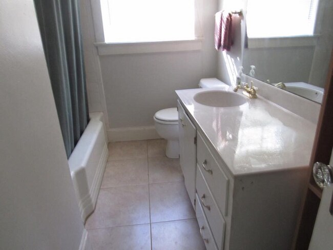 Foto del edificio - 51 W Main St