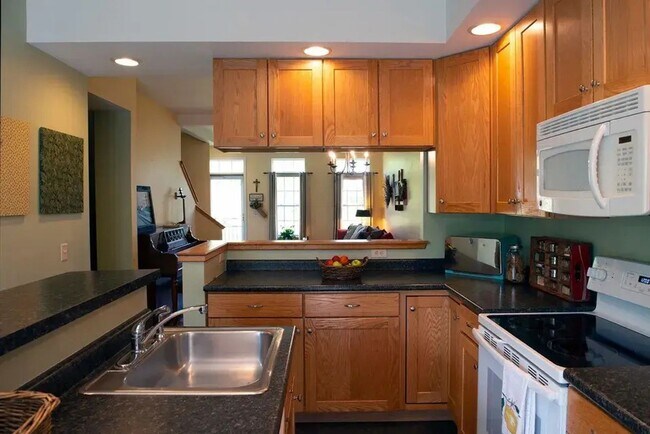 Foto del edificio - Beautiful Townhouse in White River Junction