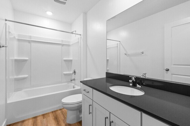 Foto del edificio - Long Valley Townhome - Amazing Amenities & Small Dogs Allowed
