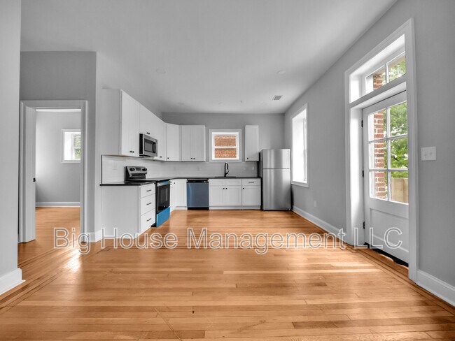 Foto del edificio - 707 Druid Park Lake Dr