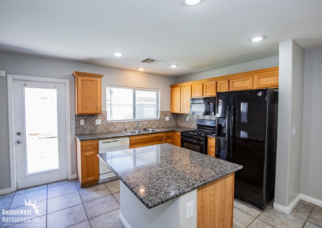Foto del edificio - Beautiful 4Bdm 2.5Ba Home in East Las Vegas!