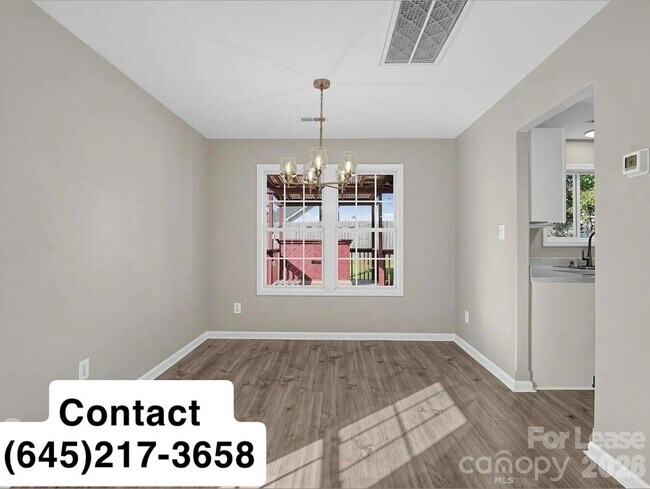 Foto del edificio - 3003 Hawick Commons Dr