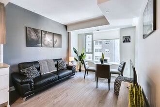 Building Photo - 90 Champagne Ave S