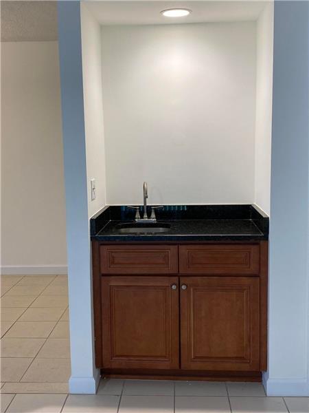 Foto del edificio - 1701 Vision Dr