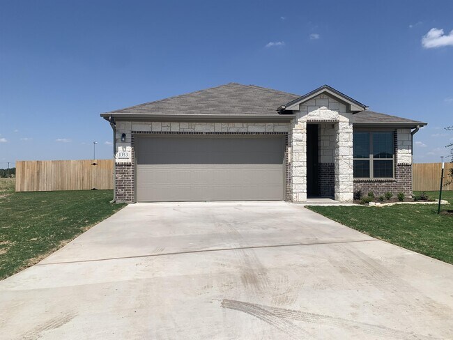 Foto del edificio - 1353 Aurora Grv Bnd