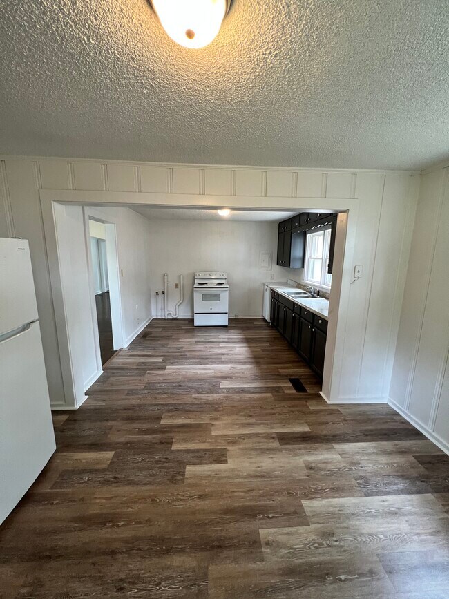 615 E Mobile St, Florence, AL 35630 House Rental in Florence, AL