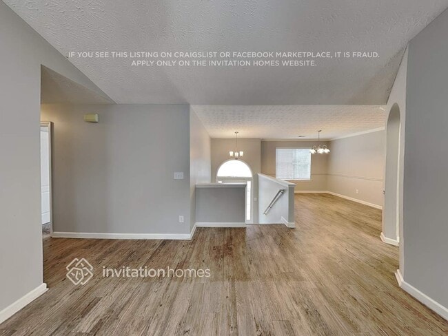 Building Photo - 821 Lorraine Ln