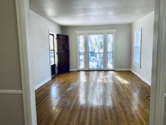 Photo - 223 Shadwell Dr House