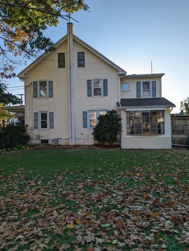 311 Prospect St, New Holland, PA 17557 House Rental in New Holland