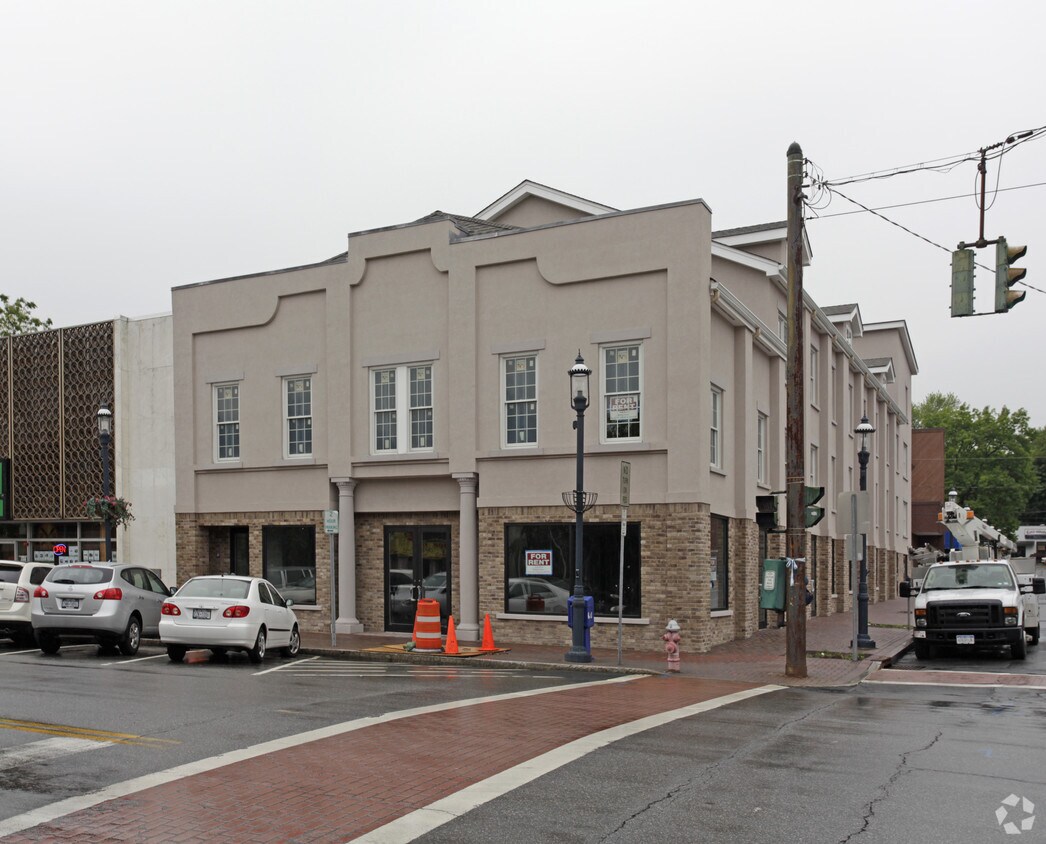 Primary Photo - Pearl River Business Center