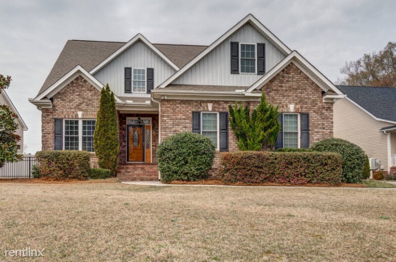 Foto principal - 3 br, 2 bath House - 875 Live Oak Lane