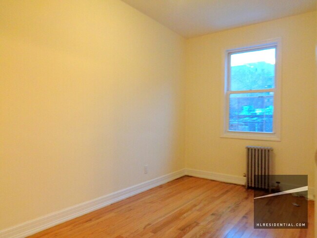 Building Photo - 424 Hawthorne St