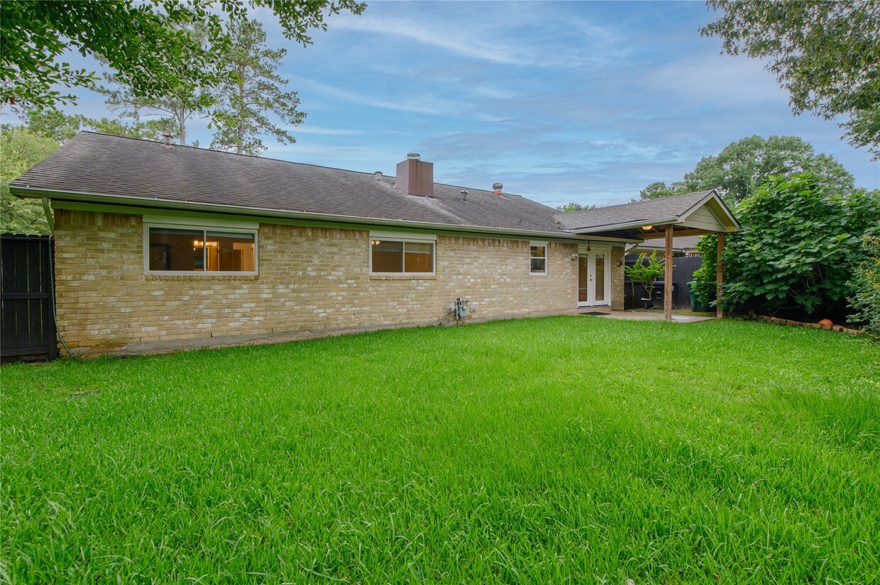 Building Photo - 4110 Garden Springs Dr