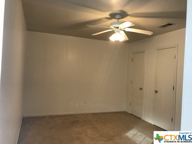 Building Photo - 503 Manhattan Dr